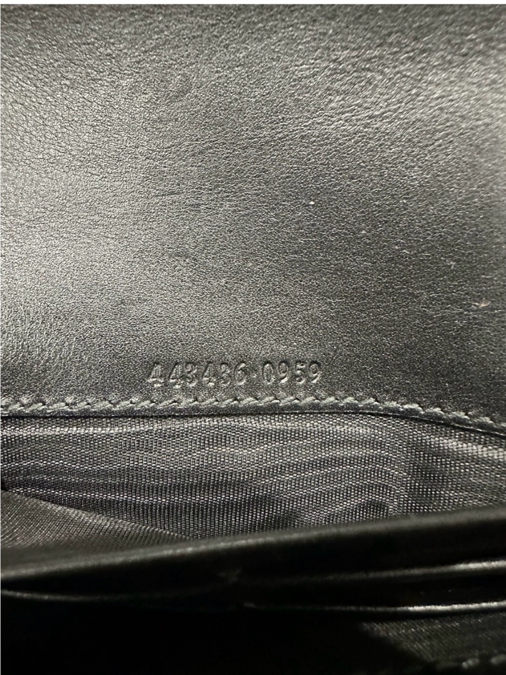 Gucci Marmont Chevron Quilted Black Leather Wallet with Gold GG EUC - Picture 6 of 9